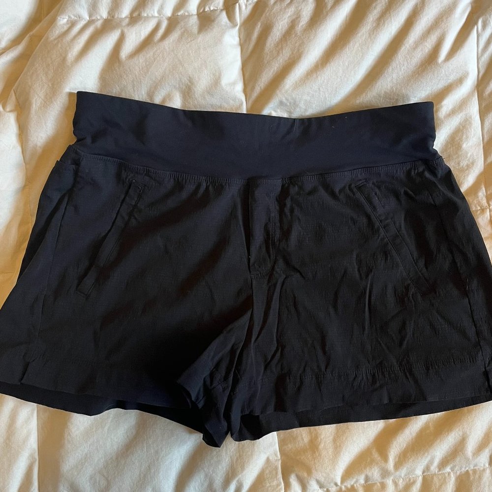 Athleta Trekkie North Short 10